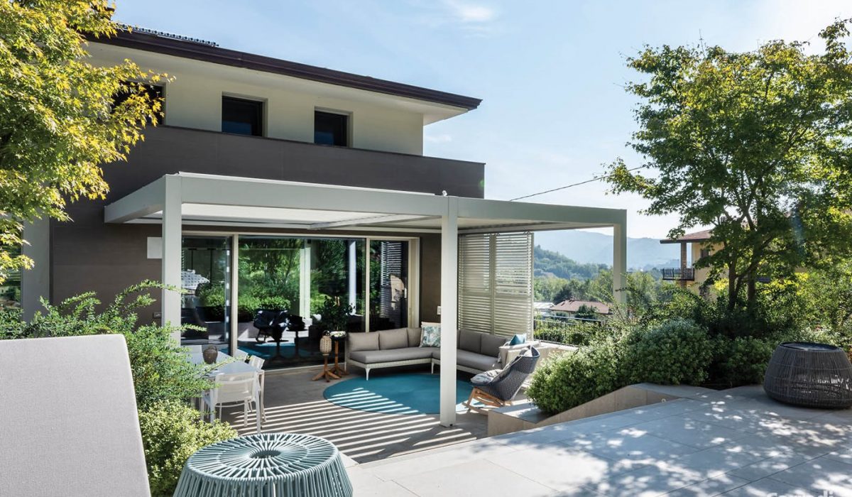 Pergola-Bioclimatique-Exterieur-Valais-Pergola-Bioclimatic_Maestro58