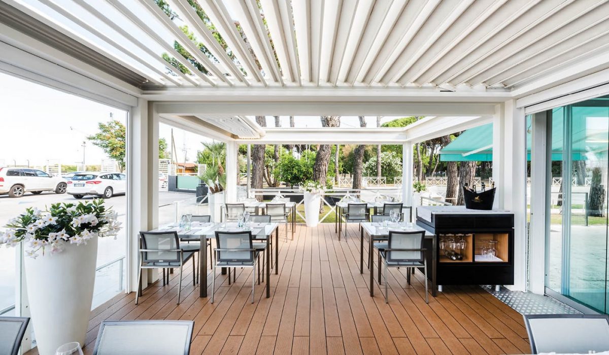Pergola-Bioclimatique-Exterieur-Valais-Pergola-Bioclimatic_Maestro59