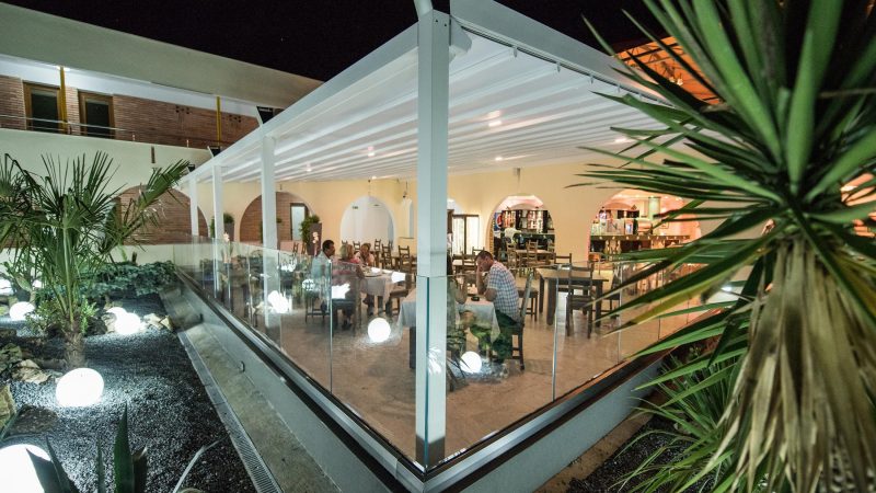Pergola-Pergotenda-toile-tissu-BSpace6