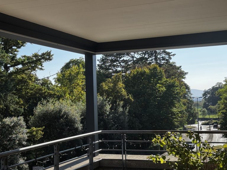 Pergola bioclimatique Genève