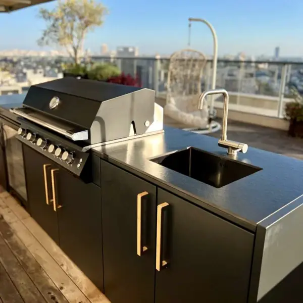 Cuisine extérieure inox à Lausanne – aménagement extérieur