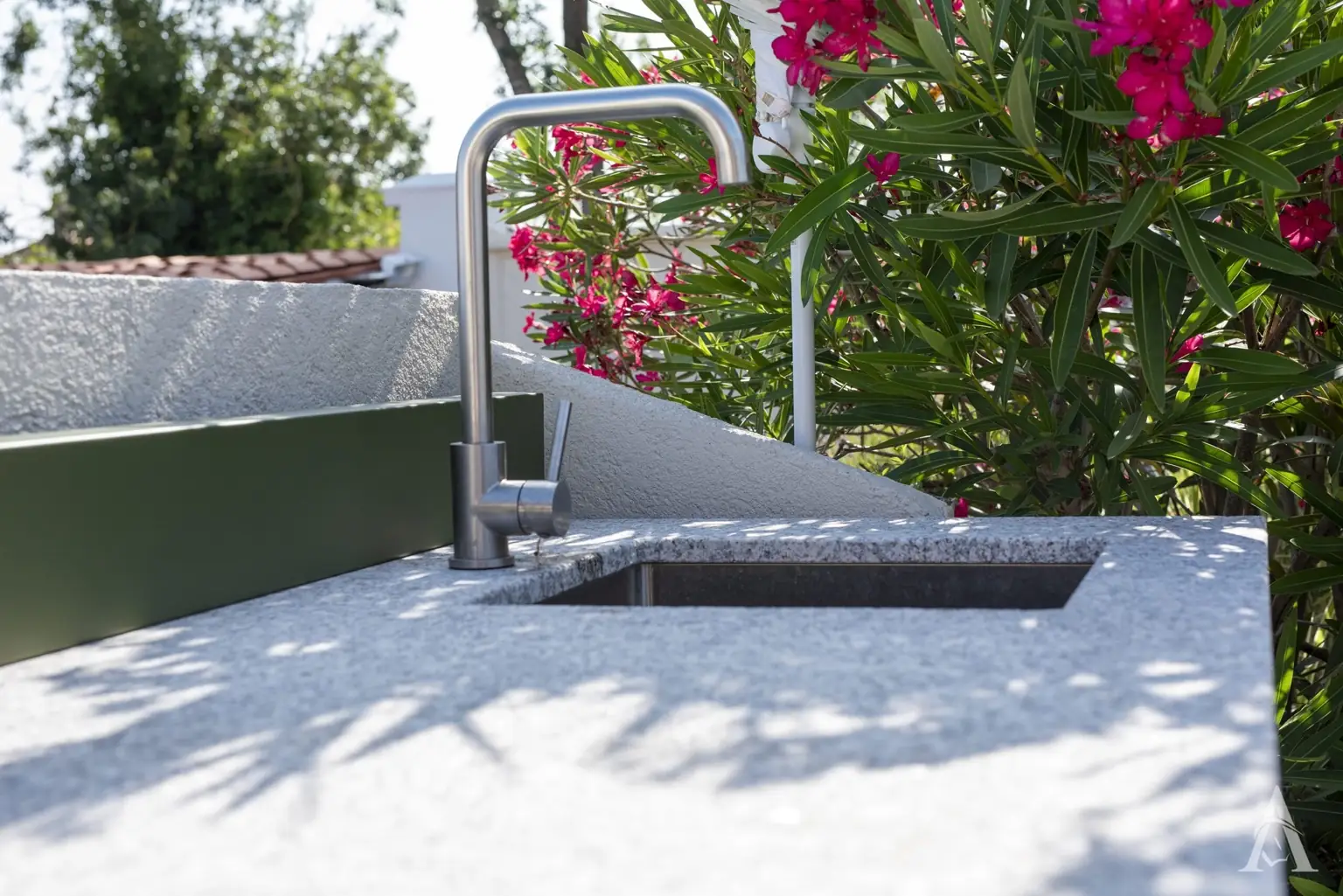 Cuisine extérieure luxe en Valais – cuisine jardin