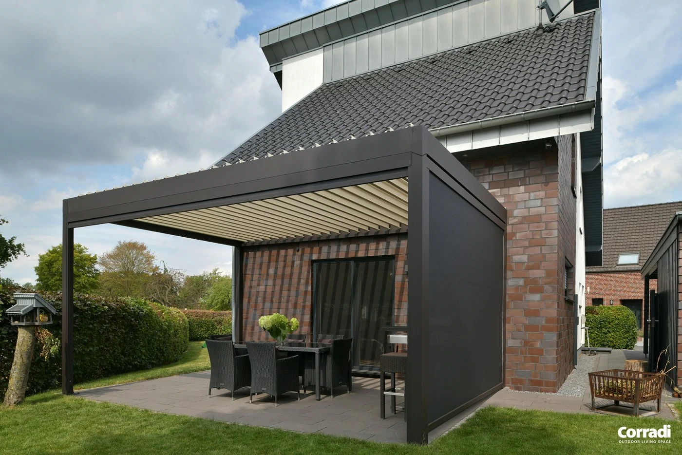 Pergola bioclimatique ALBA en Suisse romande