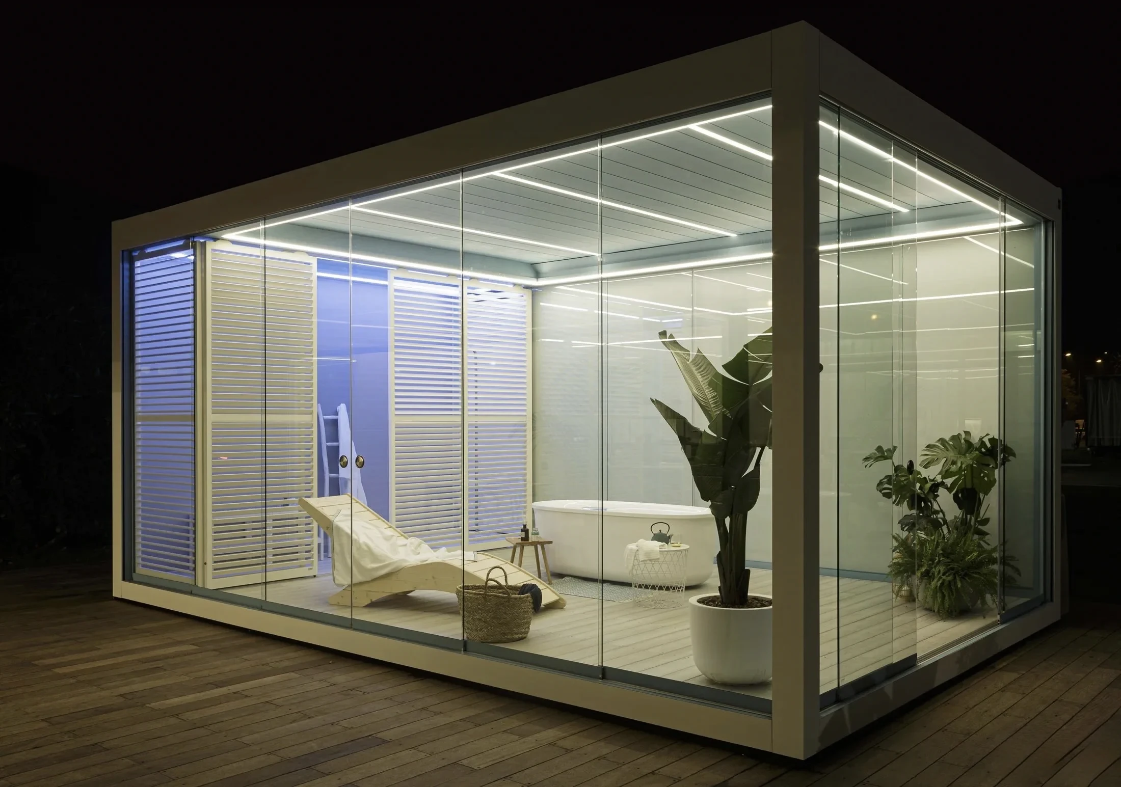 Vitrages coulissants pergola bioclimatique – usage 4 saisons