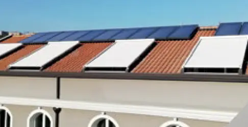 Store de toiture pour pergola dans le canton de Vaud